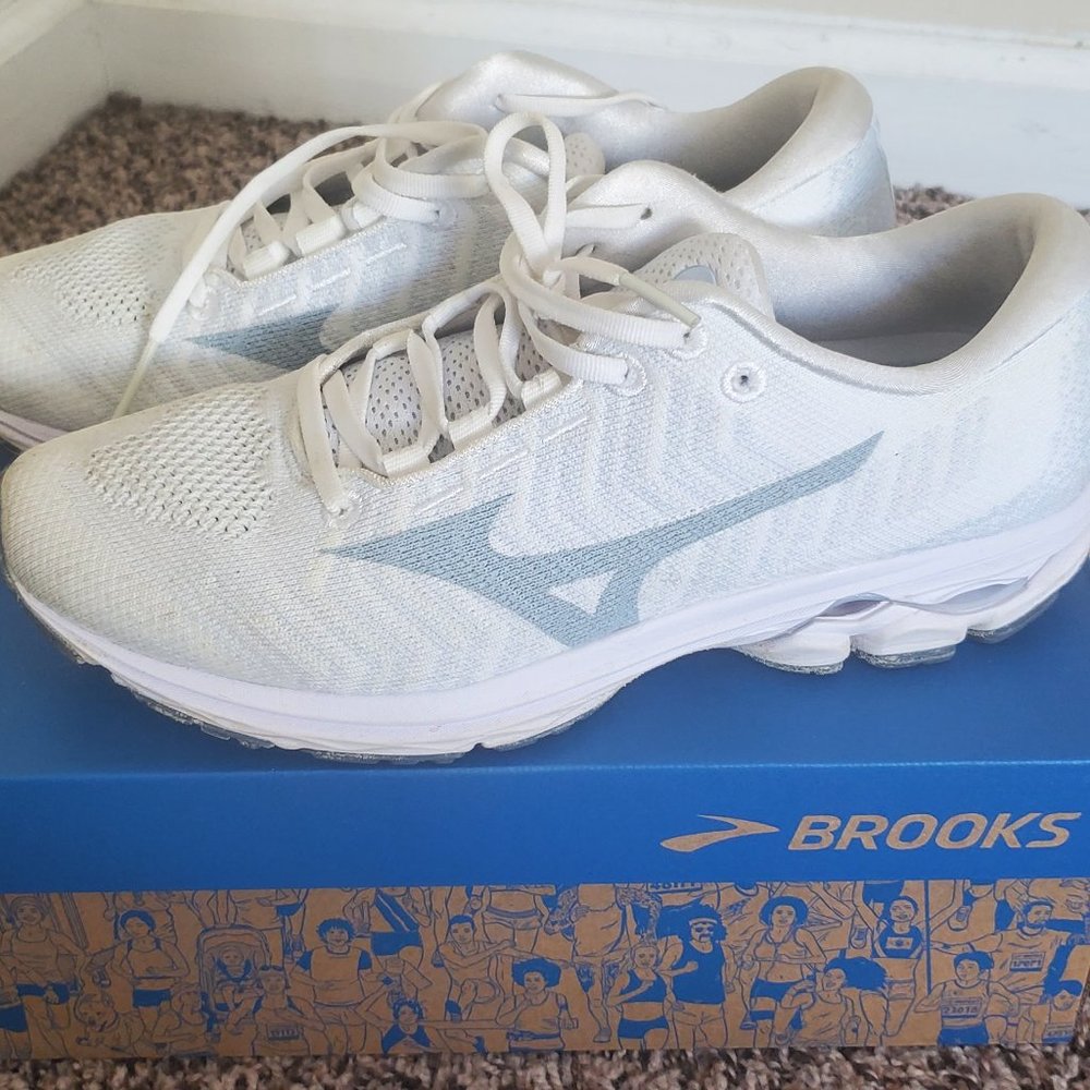Mizuno waveknit